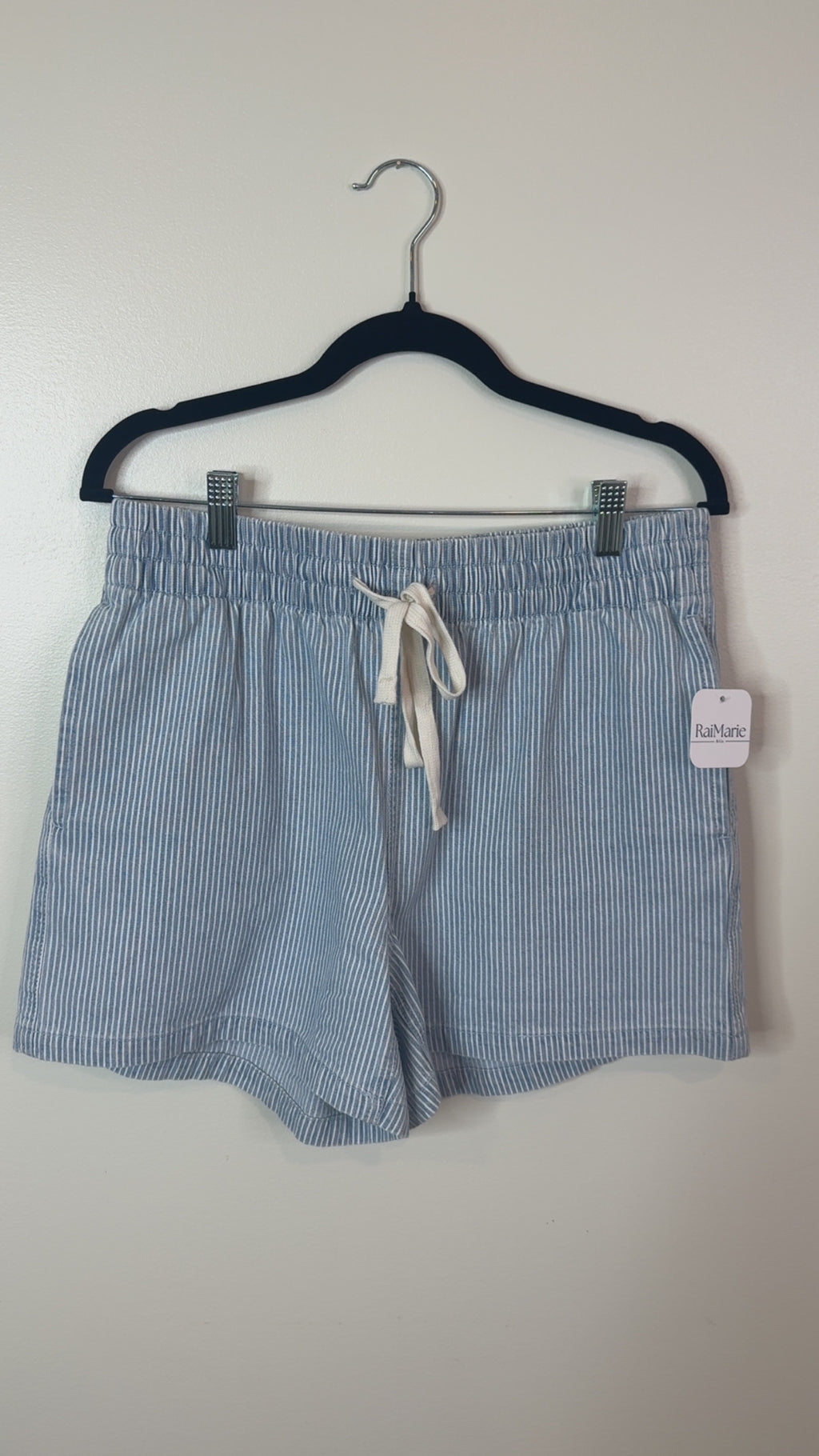 Seaside Stroll Shorts